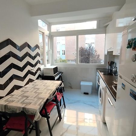 Apartamento Luminoso Y Nuevo En Madrid Rio Luaran gambar